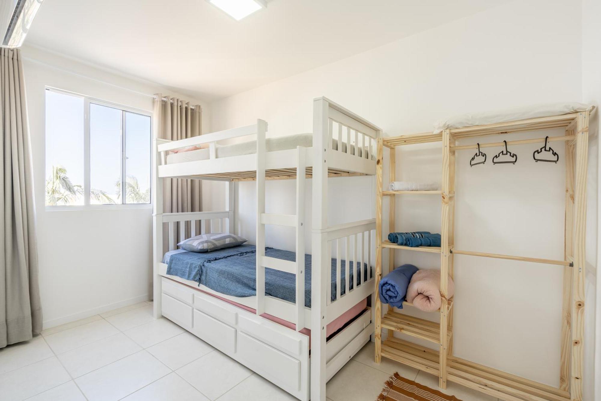 Apartamentos Em Bal Picarras 150 M Da Praia Com Sacada, Wi-Fi, Piscina, Portaria 24H, Playground E Vaga De Garagem Piçarras Quarto foto
