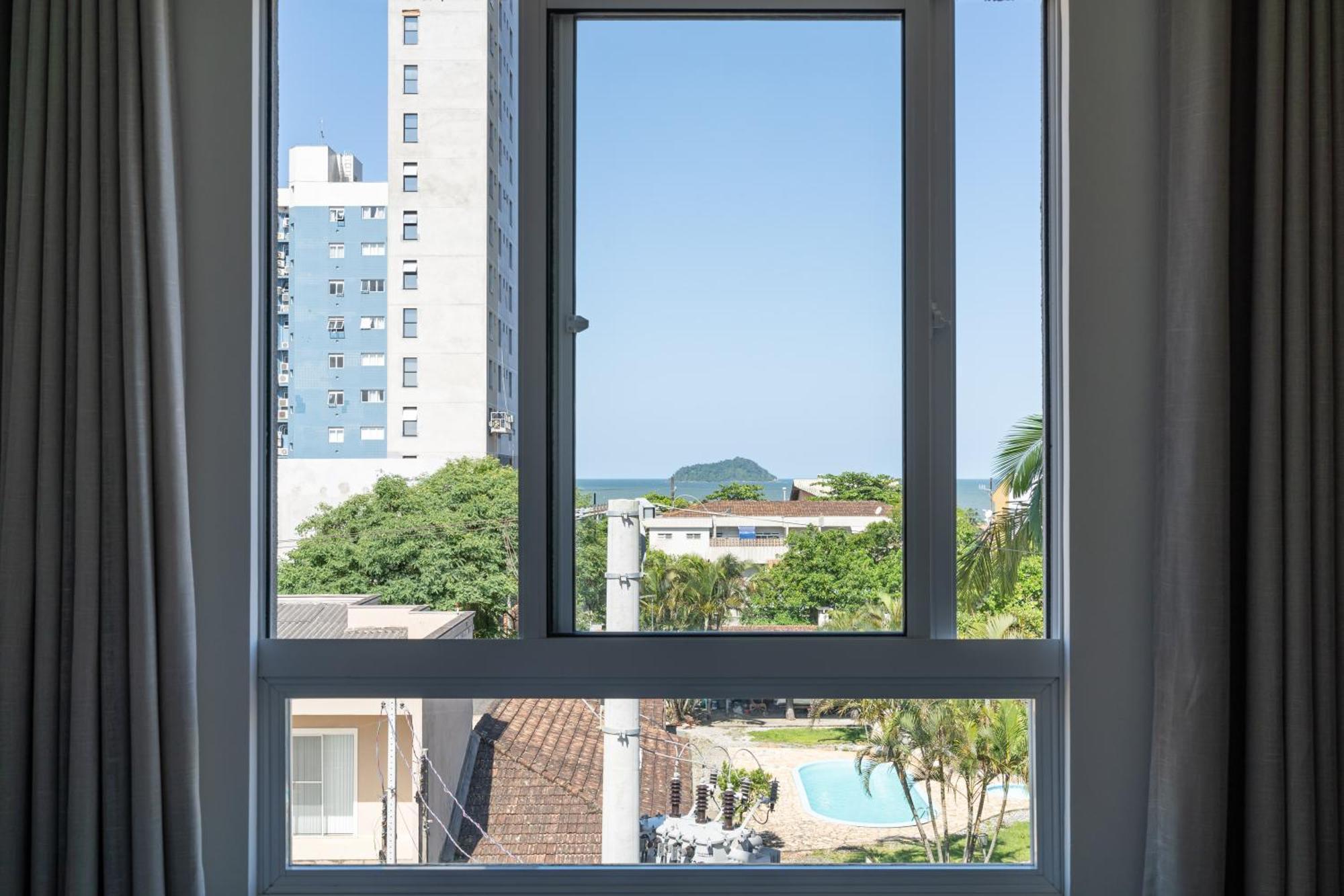 Apartamentos Em Bal Picarras 150 M Da Praia Com Sacada, Wi-Fi, Piscina, Portaria 24H, Playground E Vaga De Garagem Piçarras Quarto foto